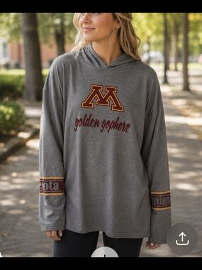 Rivalry Threads "91" Vintage Style Minnesota Golden Gophers Hooded Sweatshirt